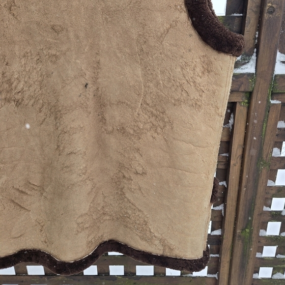 Vintage Shearling Vest - Picture 11 of 11